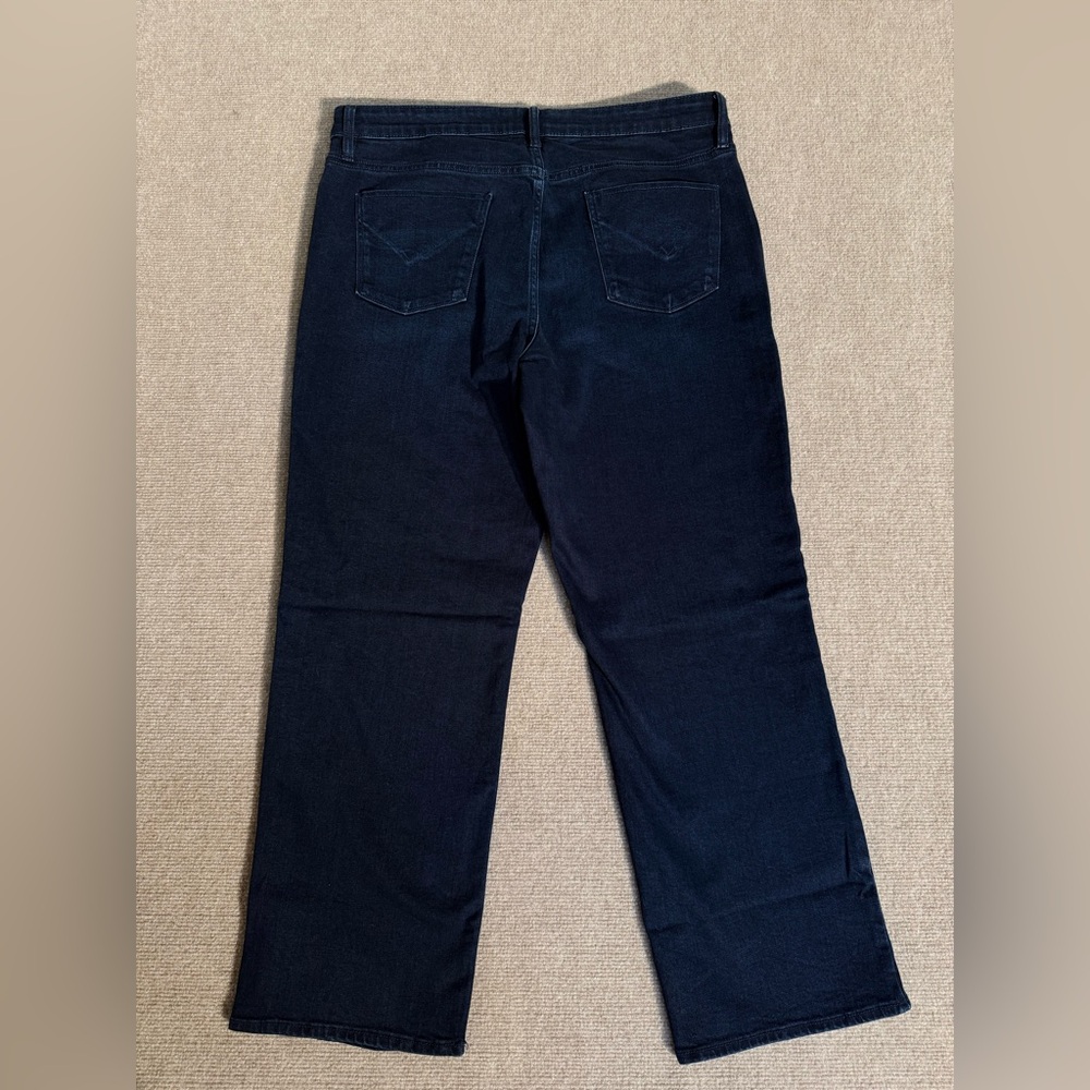 Hudson Women’s Dark Wash Mid-Rise Cropped Straight Ankle Jeans – Size 16 x 28” - Picture 8 of 9